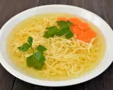 Idealny makaron w zupie: Ile dodać i jak go nie zepsuć?