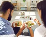 Ile kosztuje catering na 18? Sprawdź pakiety i oszczędź!