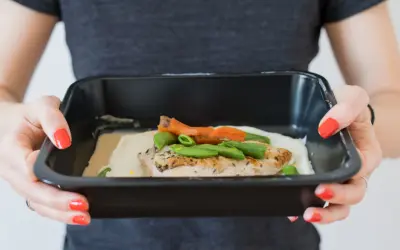 Miesięczny catering: ile kosztuje? Oszczędź do 1000 zł!