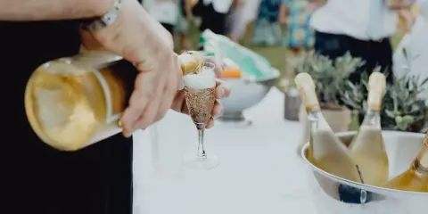 Ile kosztuje catering na wesele? Uniknij ukrytych kosztów!