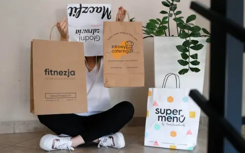 Jak wybrać catering dietetyczny? Świadoma decyzja w 5 krokach