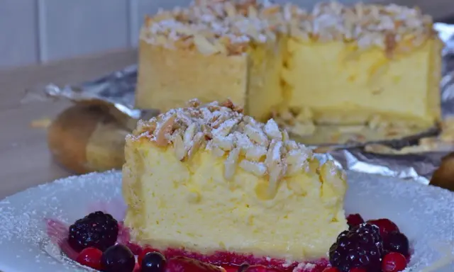 Jak upiec idealny sernik? Bez opadania i pęknięć!