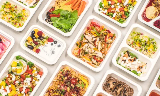 Catering dietetyczny: Co to, jak działa i czy to dla Ciebie?
