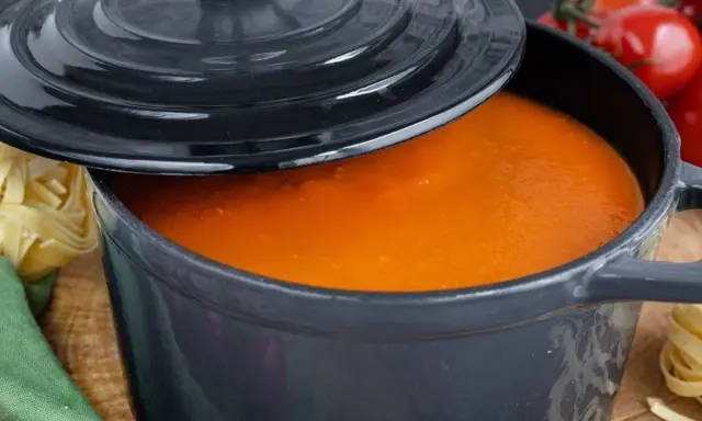 Zważona śmietana w zupie? Uratuj ją! Proste triki i prewencja.