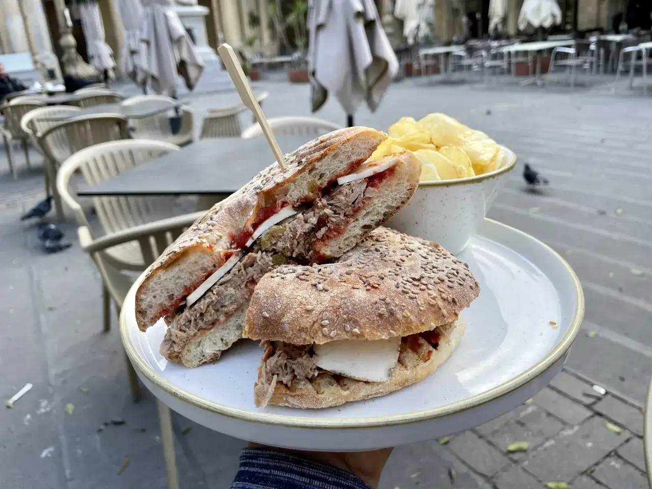 Maltańskie Pastizzi i Ftira